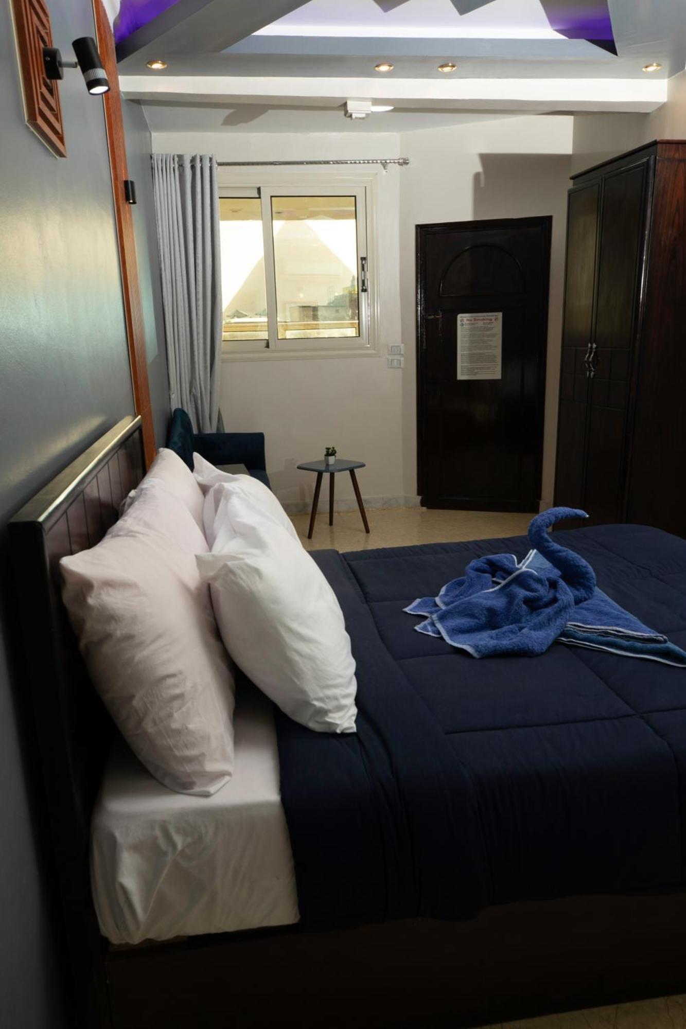 Horus Guest House Pyramids Kafret el-Gabal Exterior photo